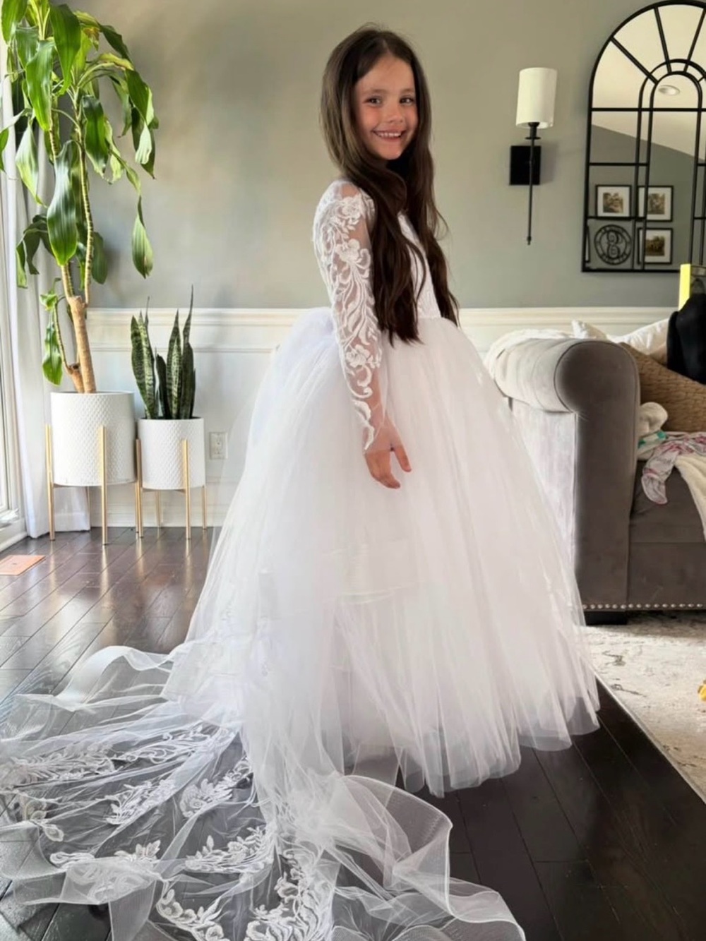 White Lace Long Sleeve Tulle Flower Girl / Communion Dress
